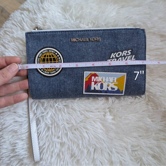 Michael Kors Jet Set Travel Double Zip Wristlet Denim Patches NWT - Picture 7 of 8